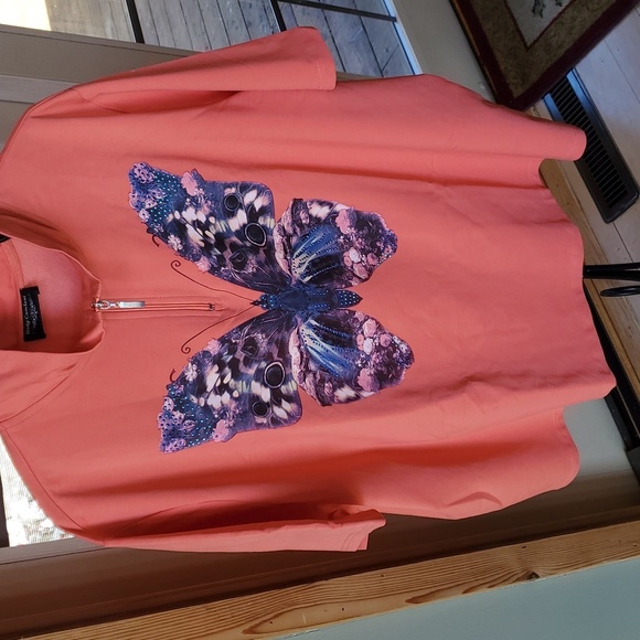 Daily Comfort Short Sleeve Butterfly Graphic 1/4 Zip Pullover Sz. 3XL Top - Picture 2 of 13
